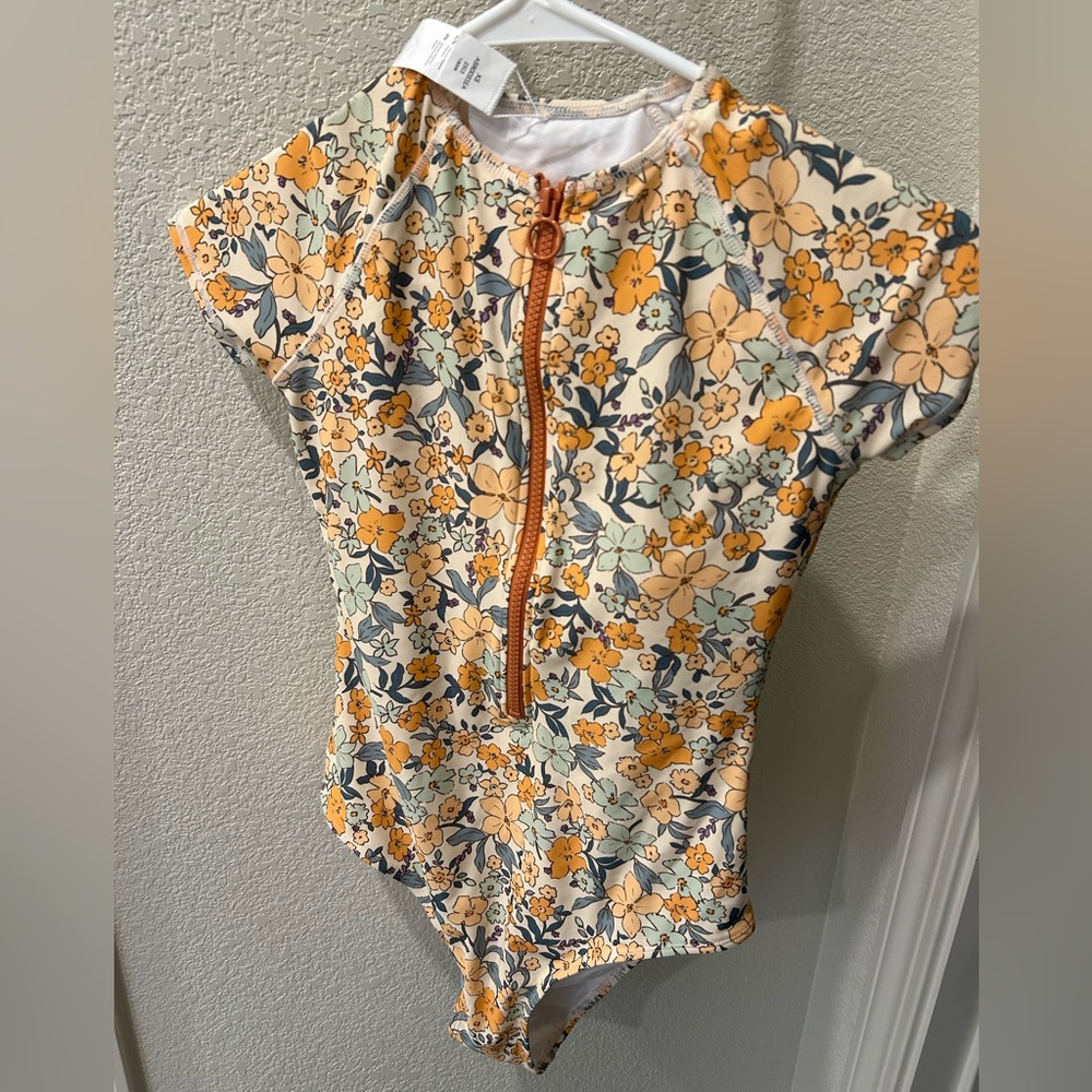 Cup She women swimsuit size XS - new with tag